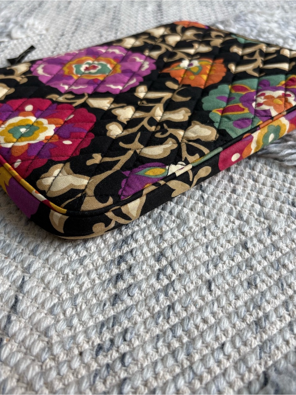 Vera Bradley - Picture 3 of 8